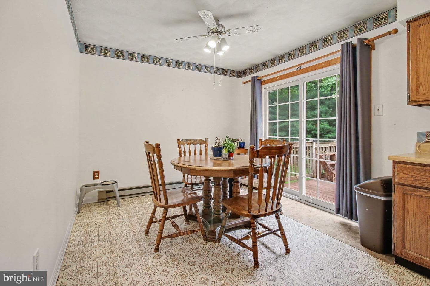 2564 Mindi Drive photo 4