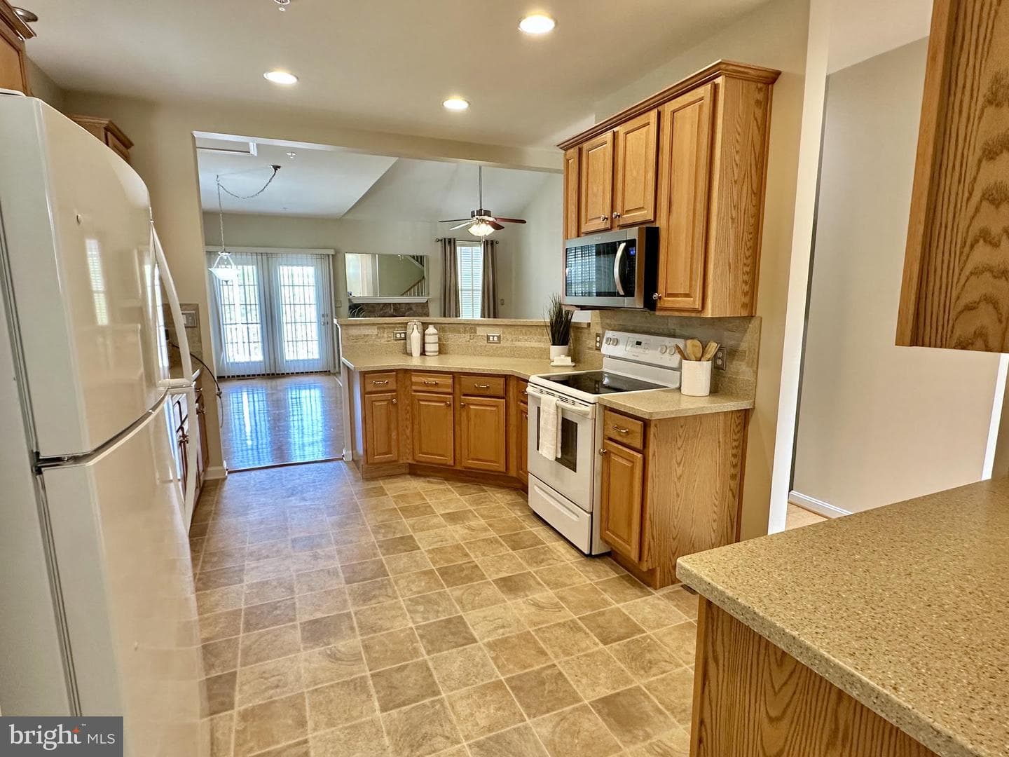 186 Greenvale Mews Drive #11 photo 16