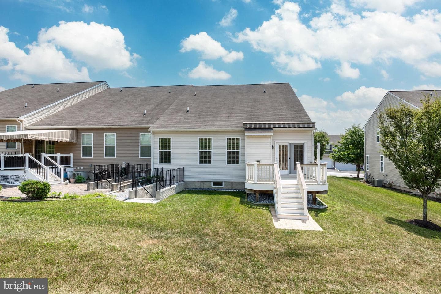 186 Greenvale Mews Drive #11 photo 5