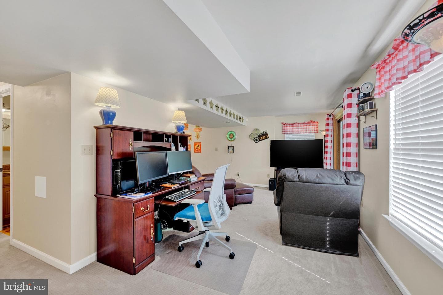 3871 Yellowstone Court photo 31