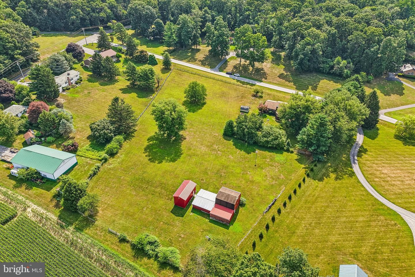 304 Blue Grass Lane photo 2