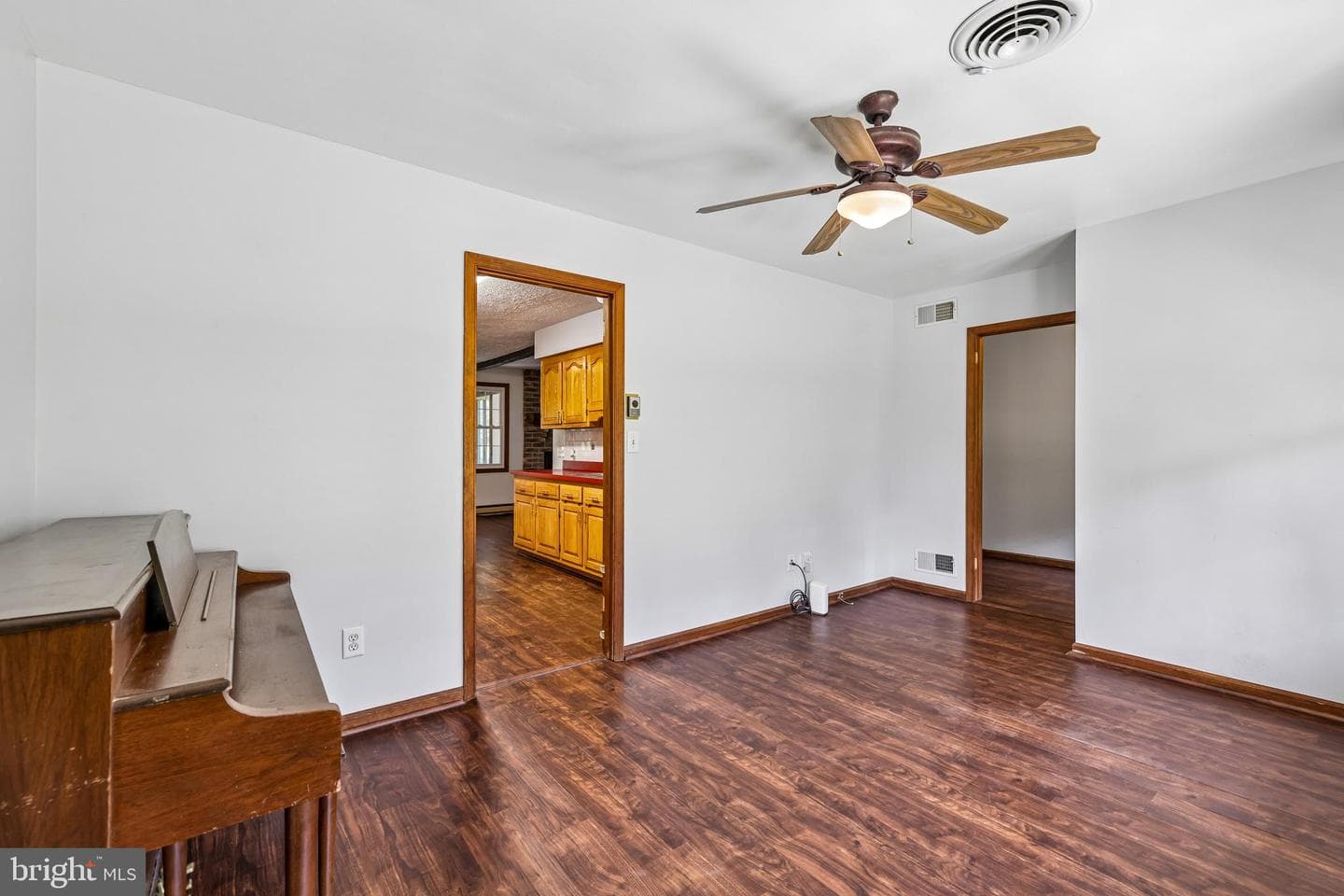 304 Blue Grass Lane photo 25