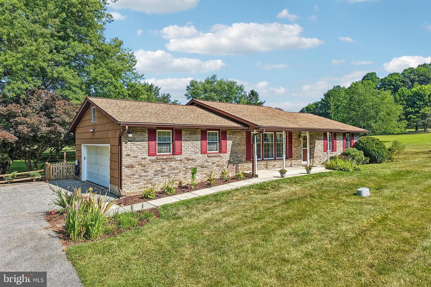 304 Blue Grass Lane photo 57