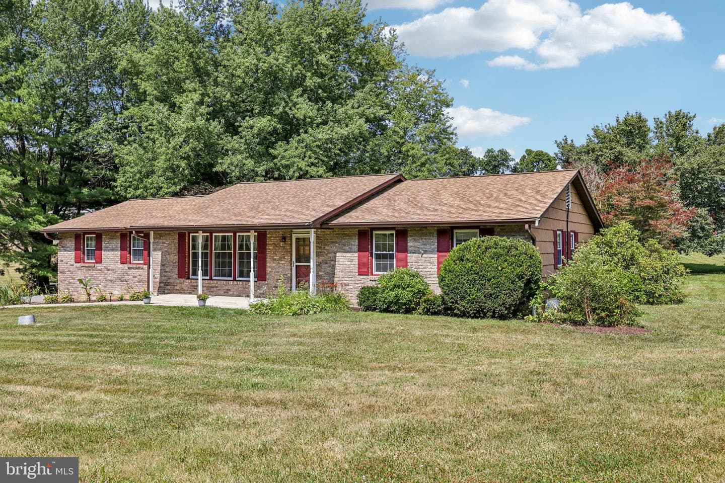 304 Blue Grass Lane photo 7