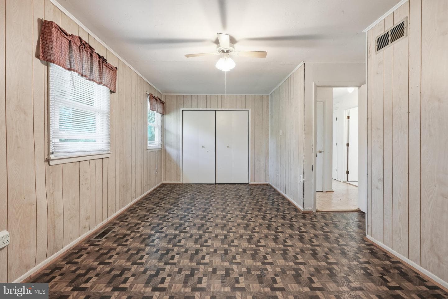 608 Oak Tree Road photo 36
