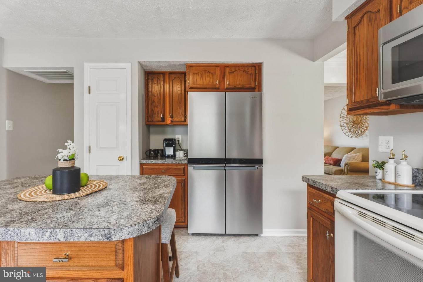 520 Yellow Lily Court photo 14
