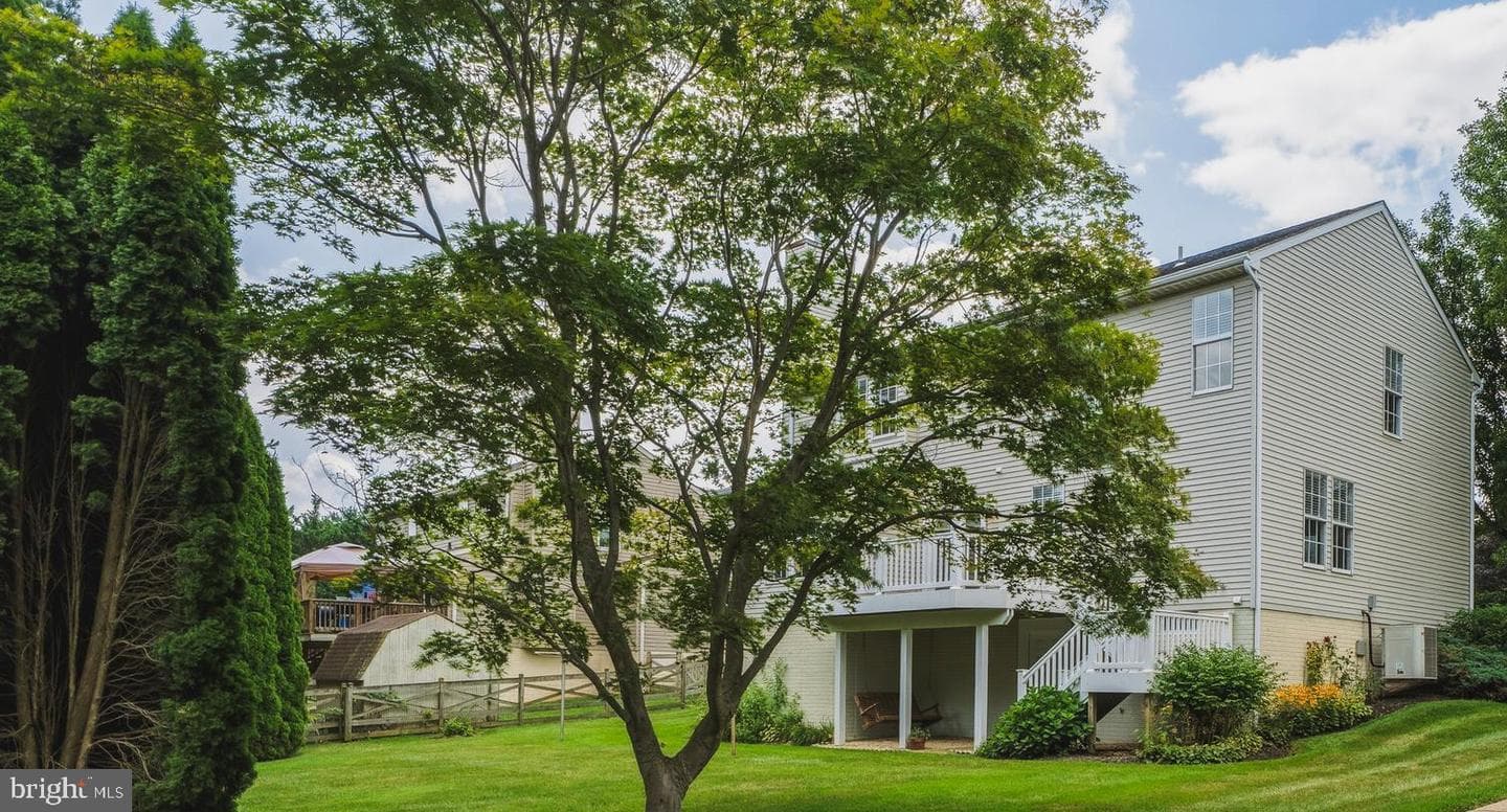 520 Yellow Lily Court photo 43