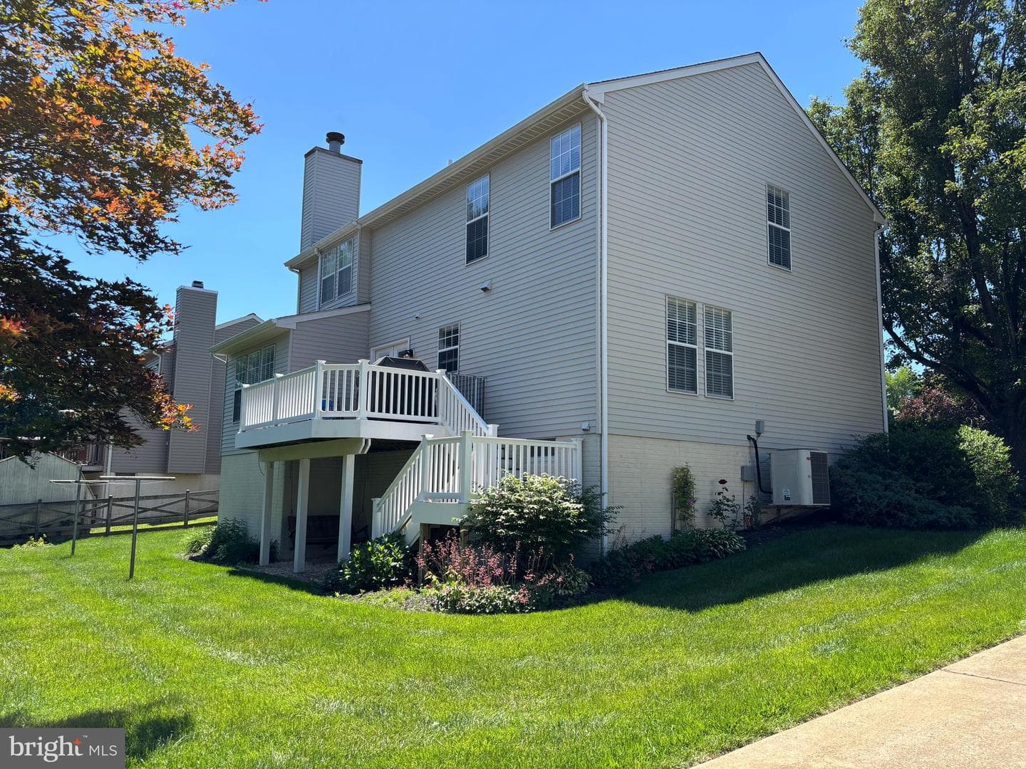 520 Yellow Lily Court photo 46