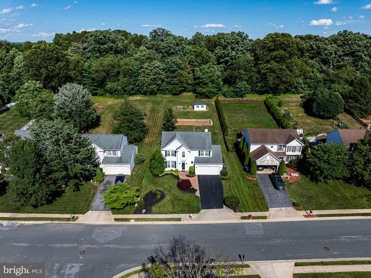 6025 Kennard Court photo 4