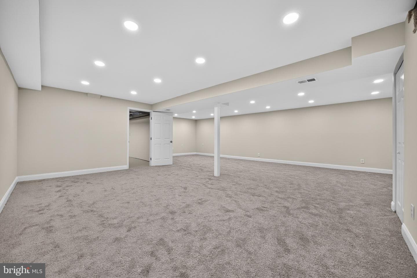 776 Iron Gate Circle photo 34