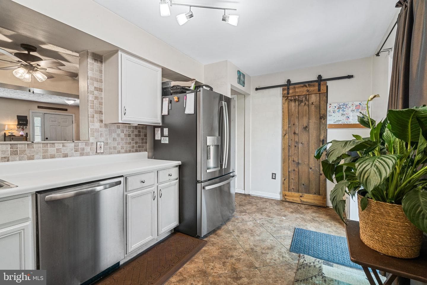 781 Medinah Circle photo 3