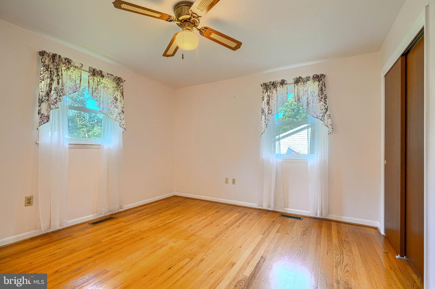 1520 Woodridge Lane photo 36