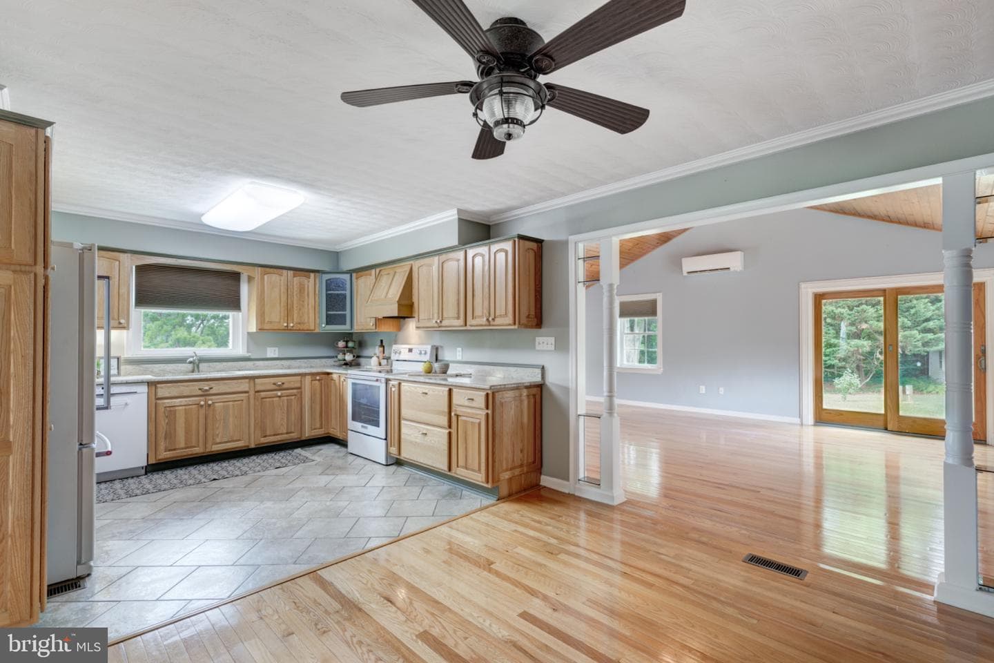 544 Uniontown Road photo 12