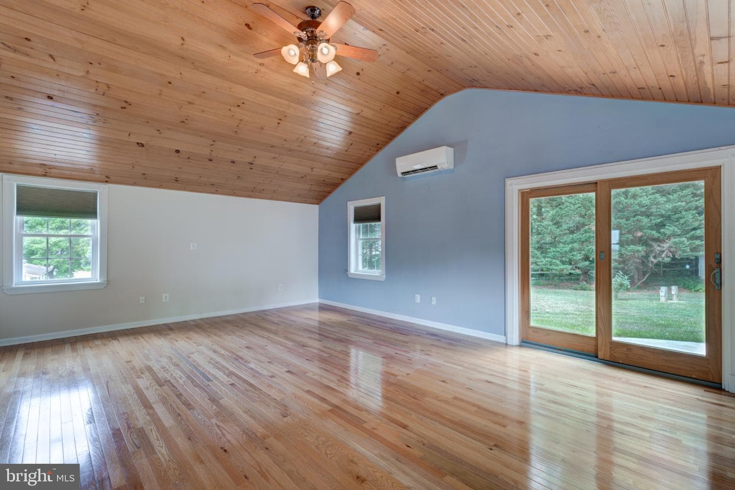 544 Uniontown Road photo 15