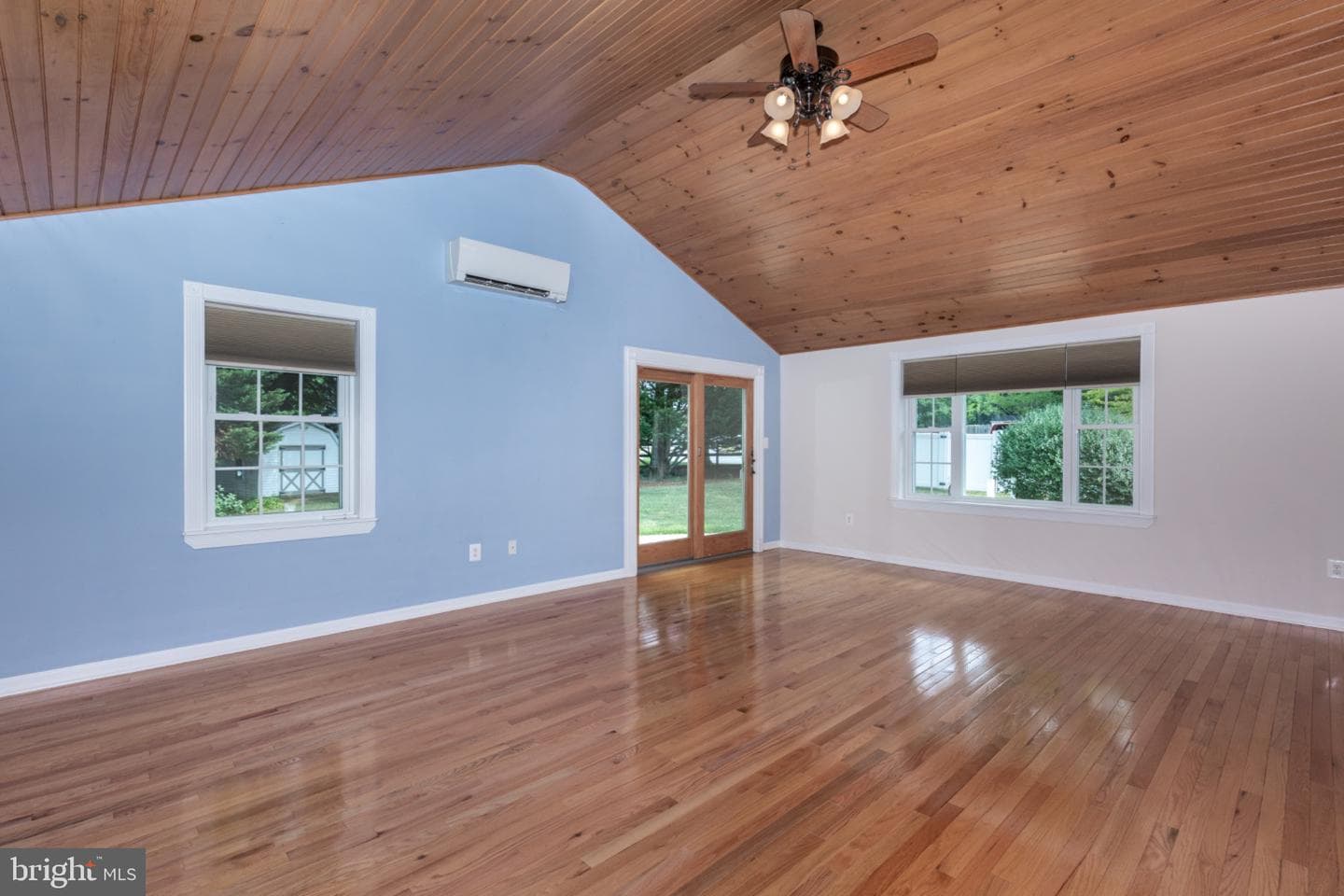 544 Uniontown Road photo 16