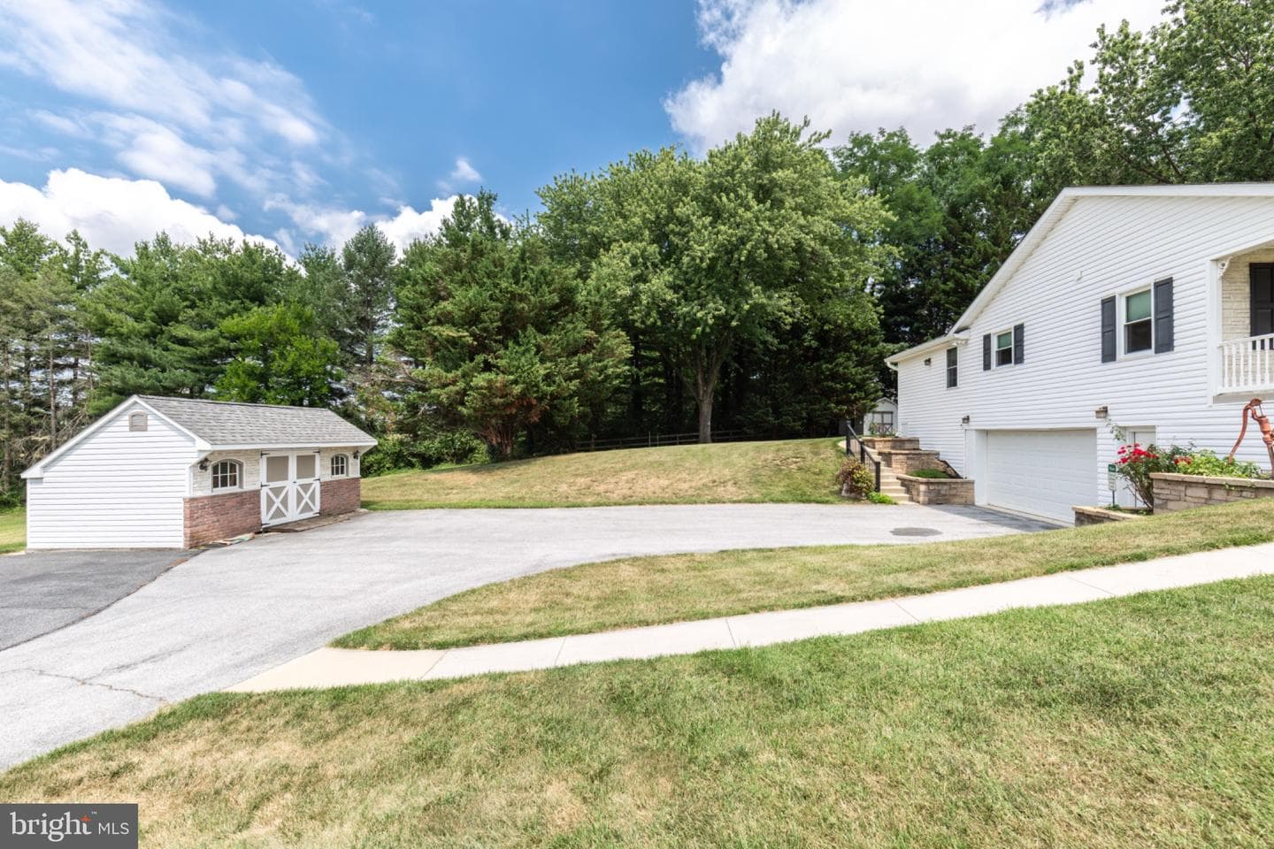 544 Uniontown Road photo 43