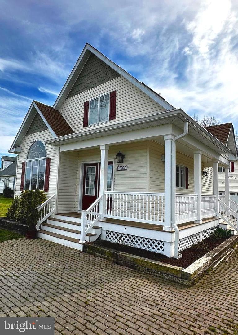 1725 Taylors Island Road photo 2