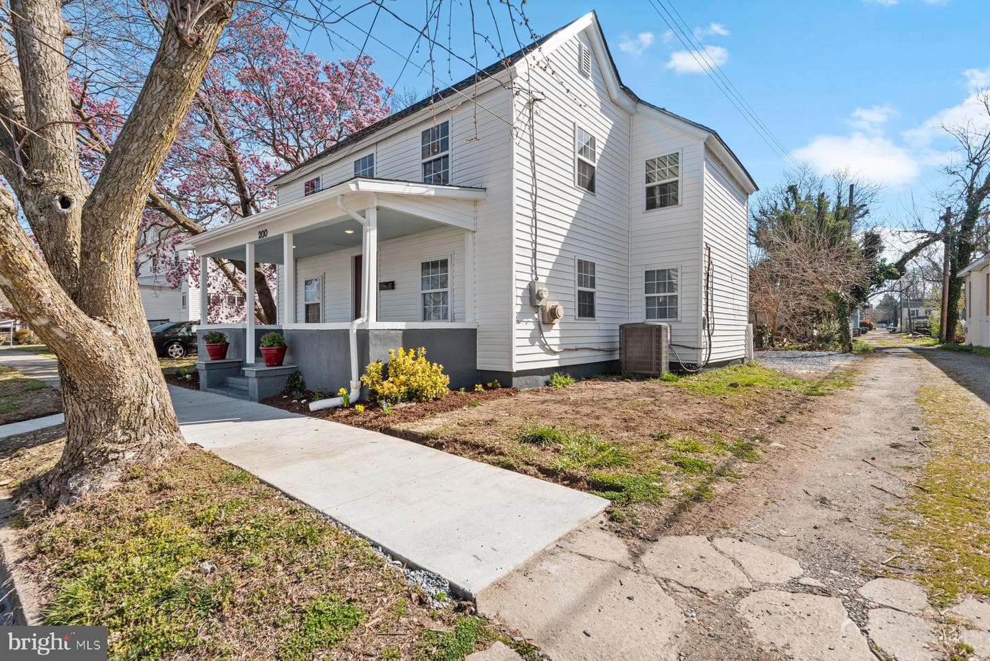 200 Franklin Street photo 2