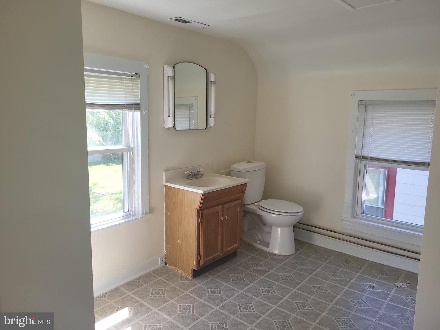 307 Maryland Avenue photo 26