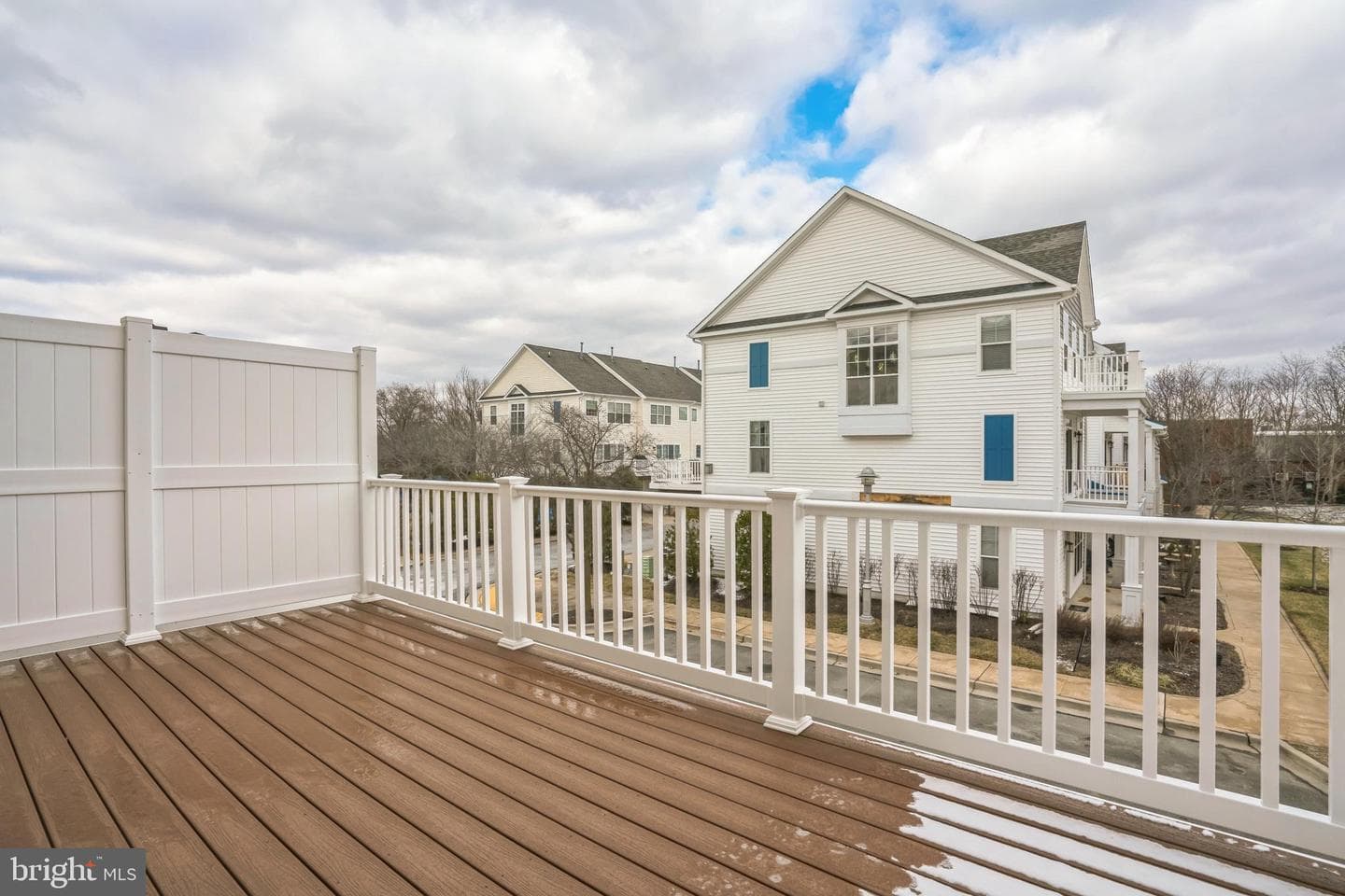 304 Riverside Lane photo 26