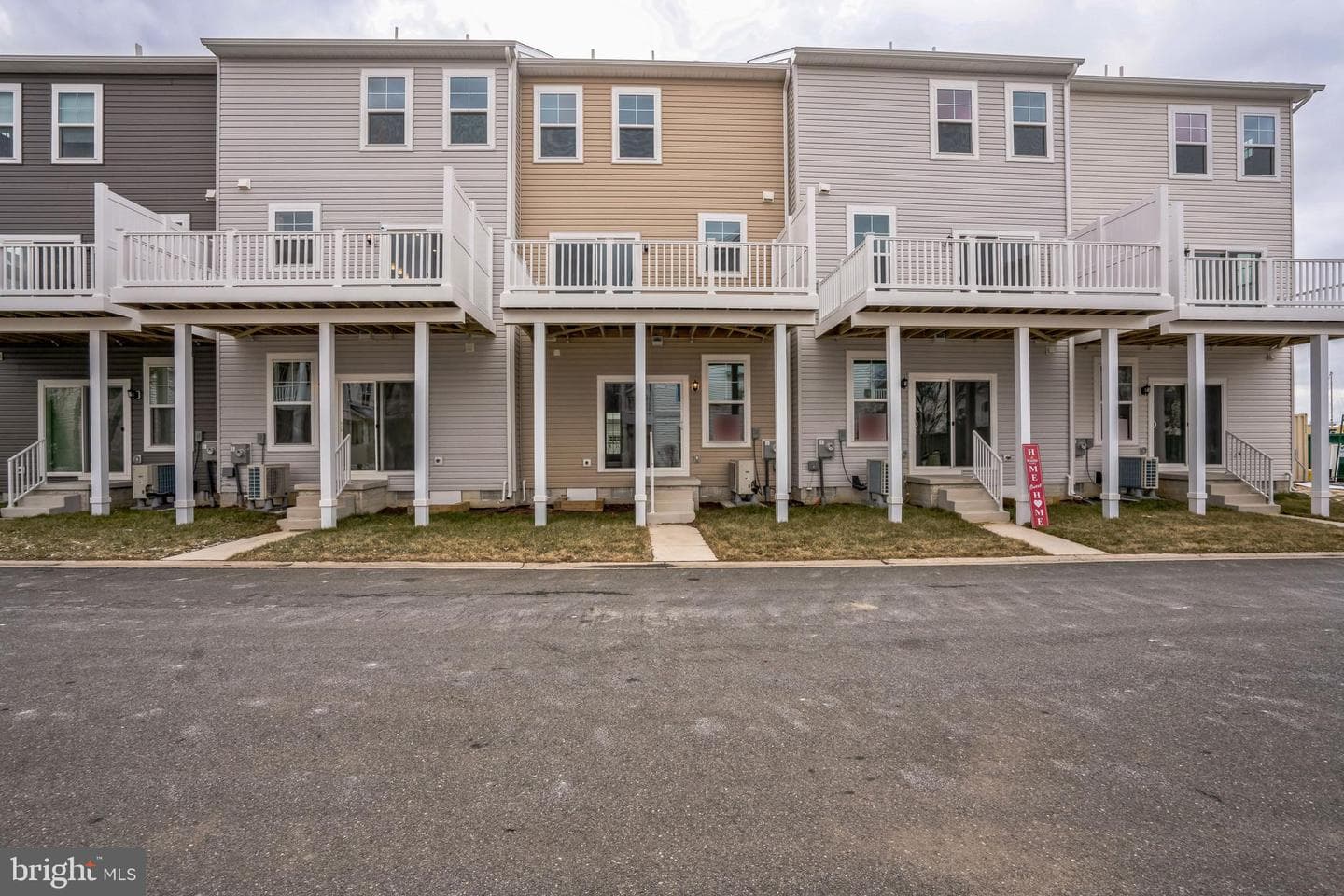 304 Riverside Lane photo 29