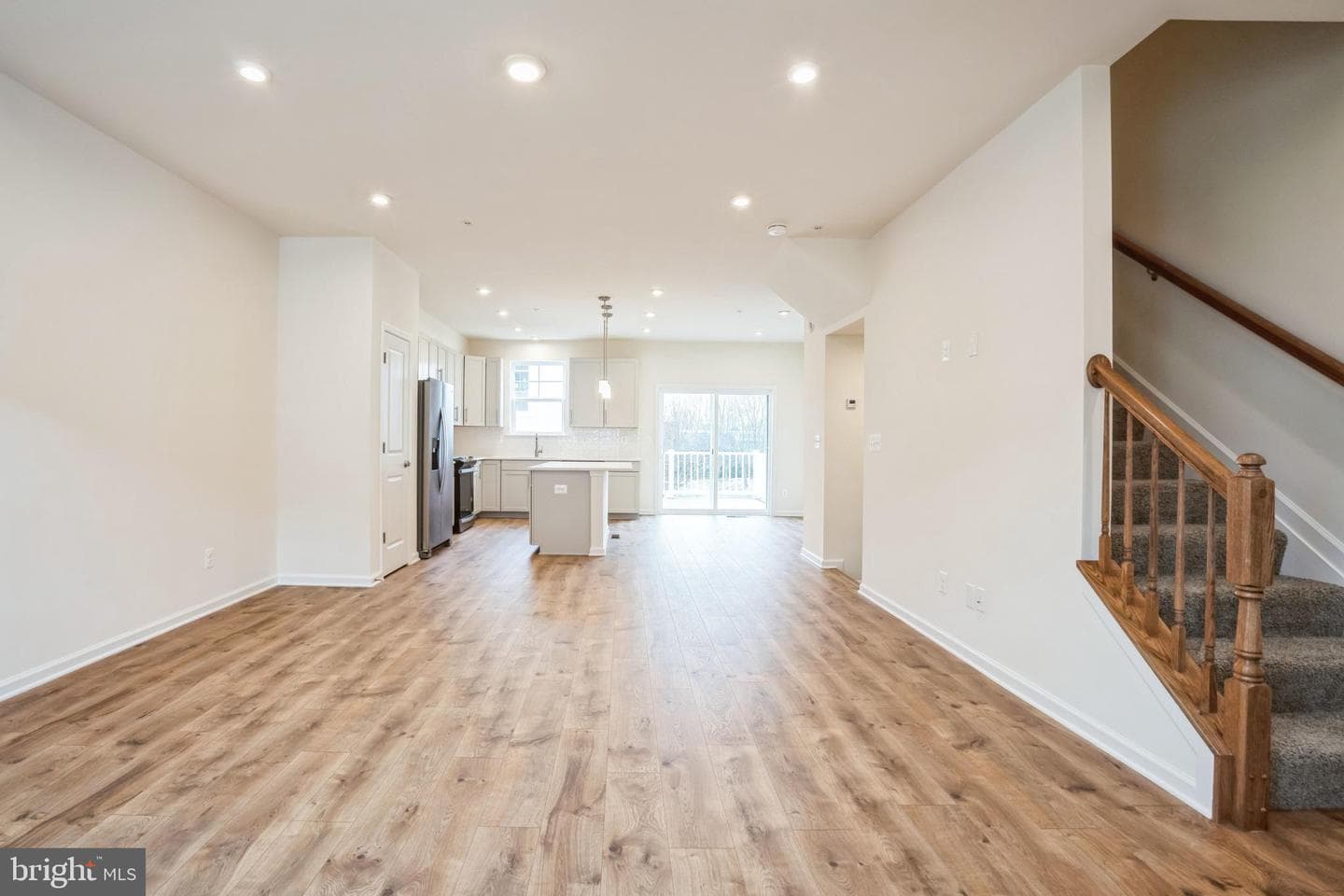 304 Riverside Lane photo 6