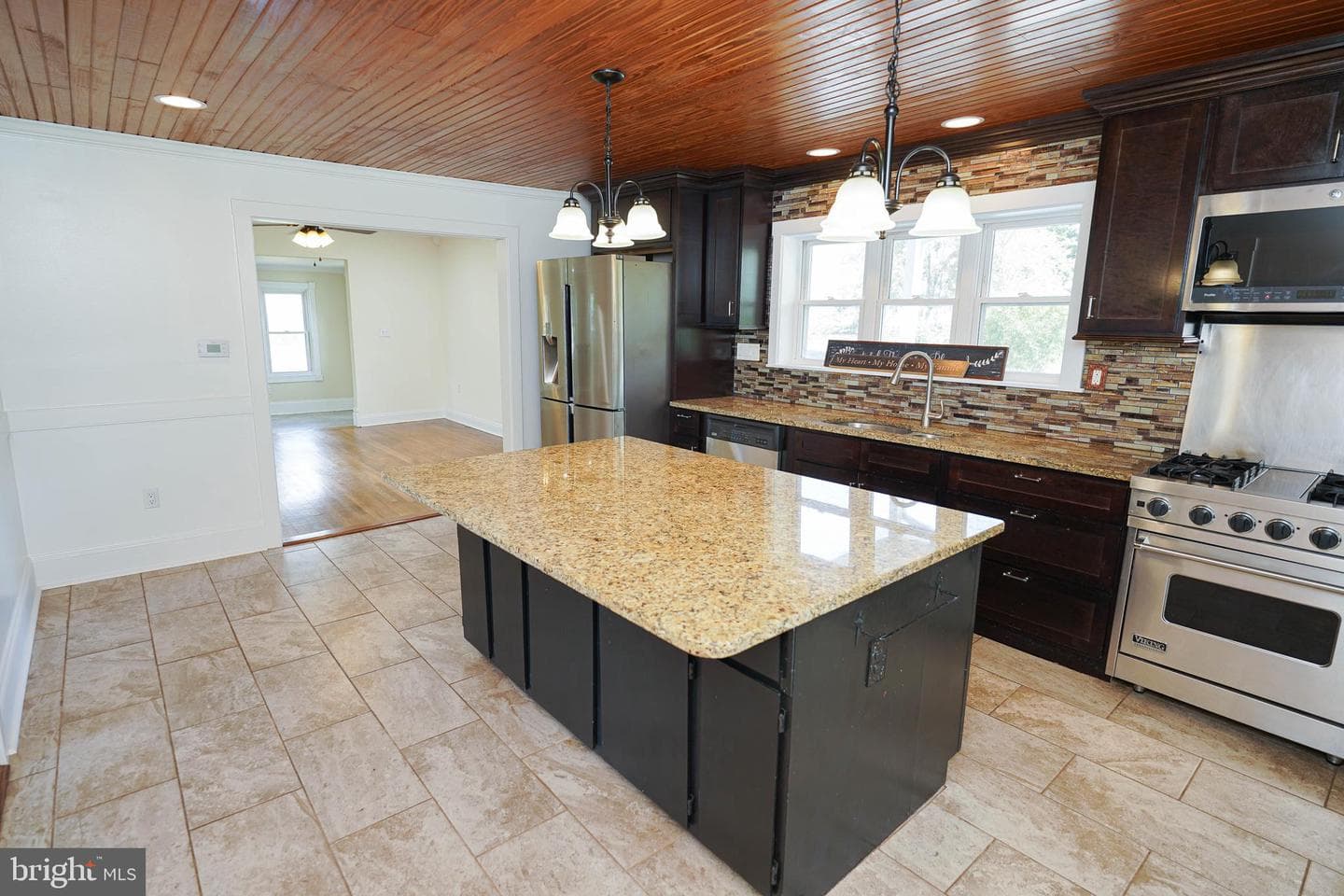 4807 Enm-Rhodesdale Road photo 6