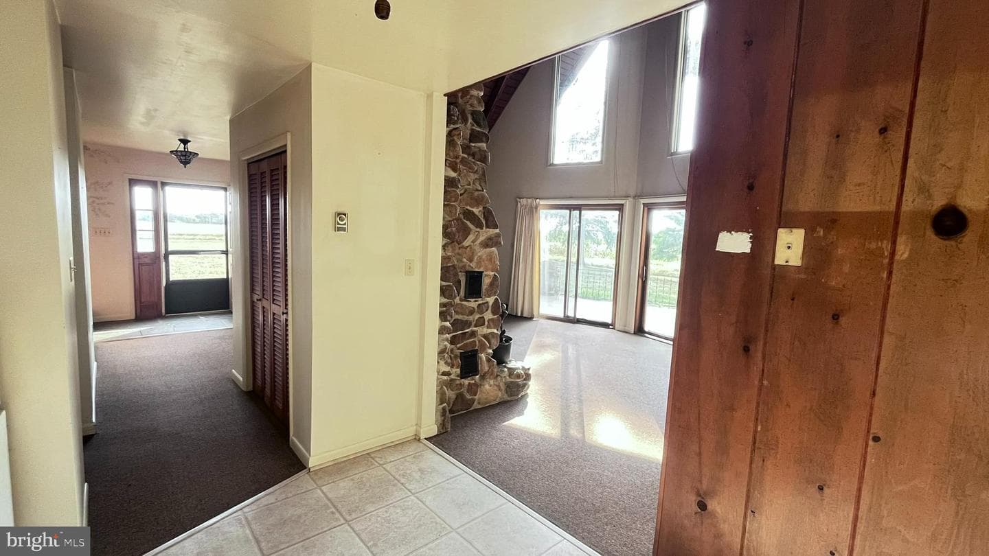 1716 Hudson Road photo 19