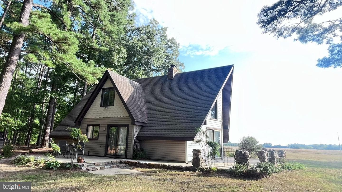 1716 Hudson Road photo 5