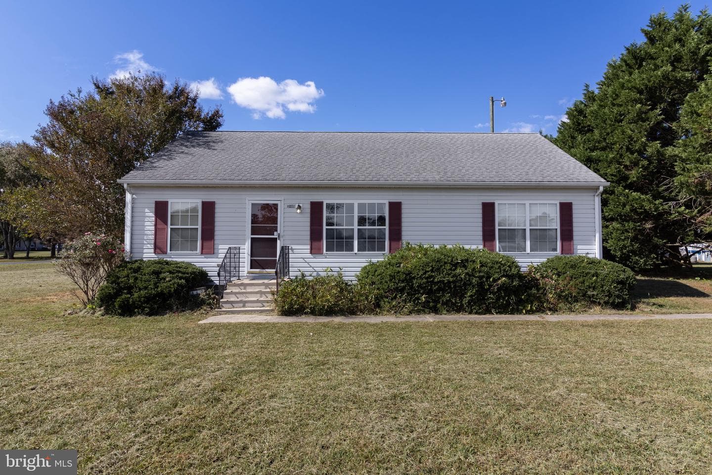 5860 Thompsontown Road photo 1
