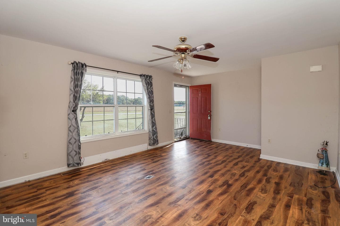 5860 Thompsontown Road photo 3