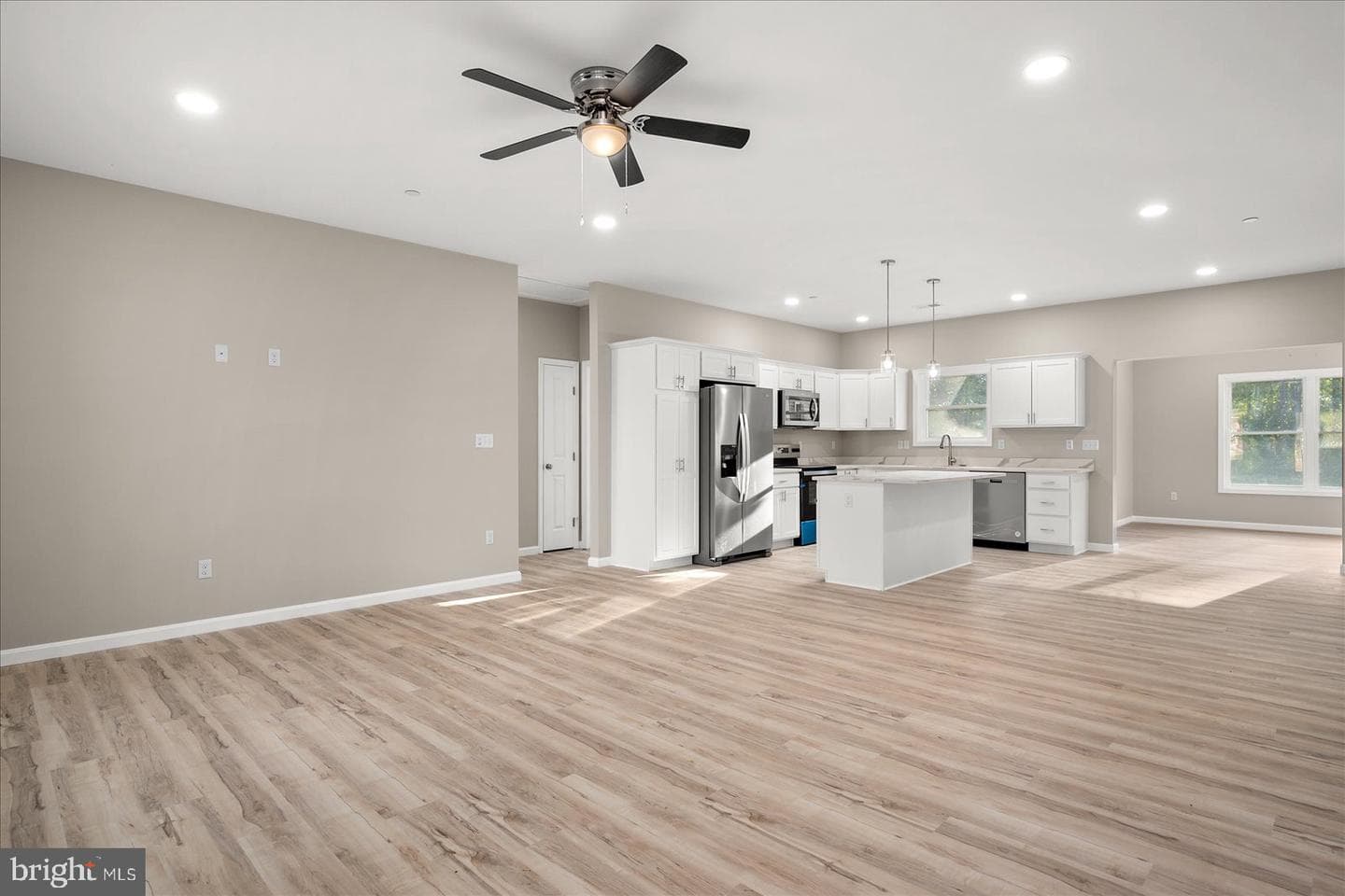 6259 Solomons Circle photo 25