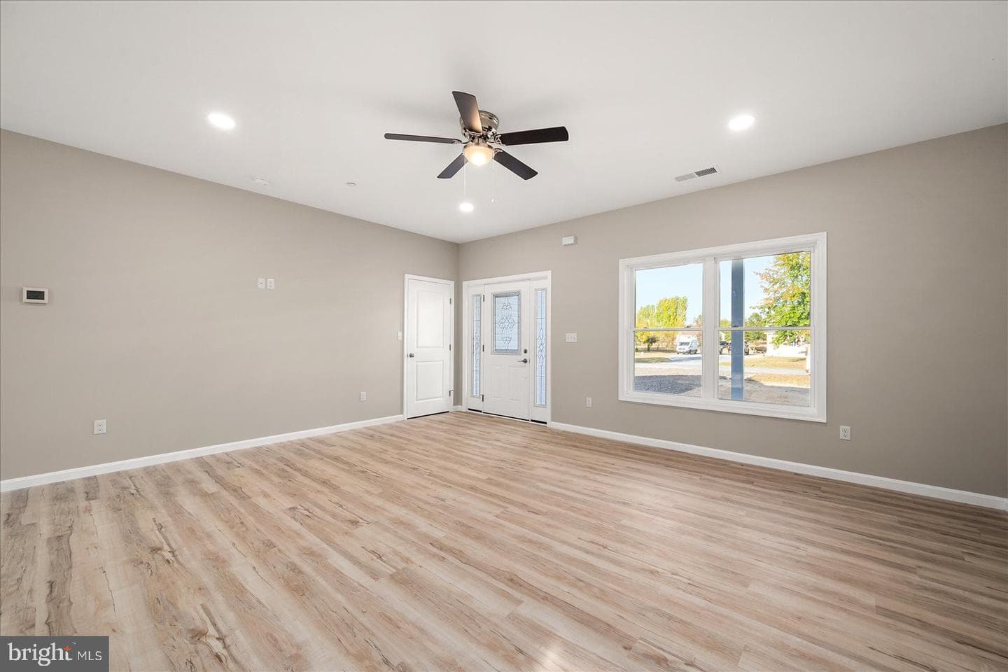 6259 Solomons Circle photo 29