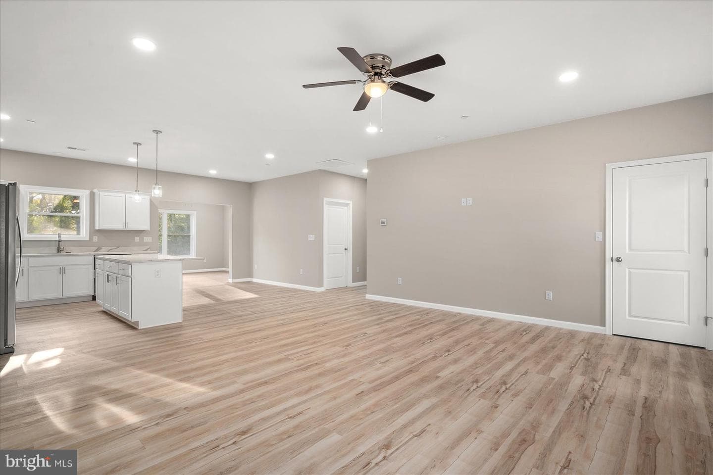 6259 Solomons Circle photo 30