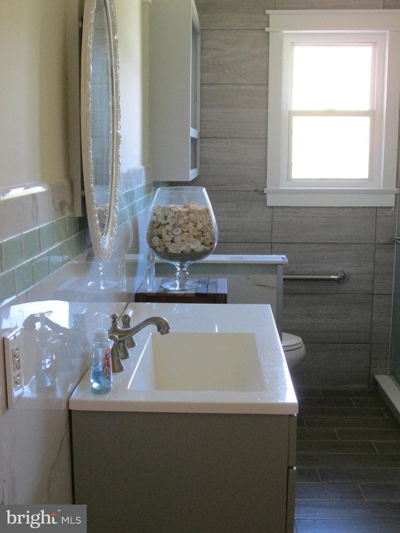 100 Taylor Avenue photo 24