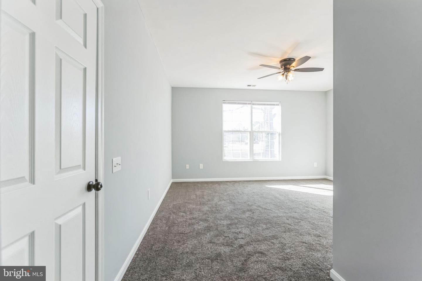 1520 Glasgow Street photo 16