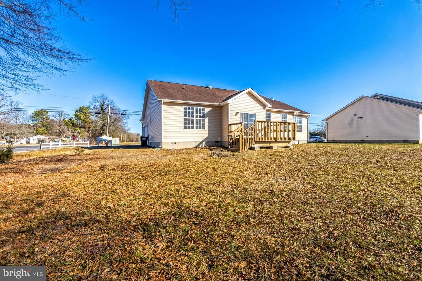 1520 Glasgow Street photo 3