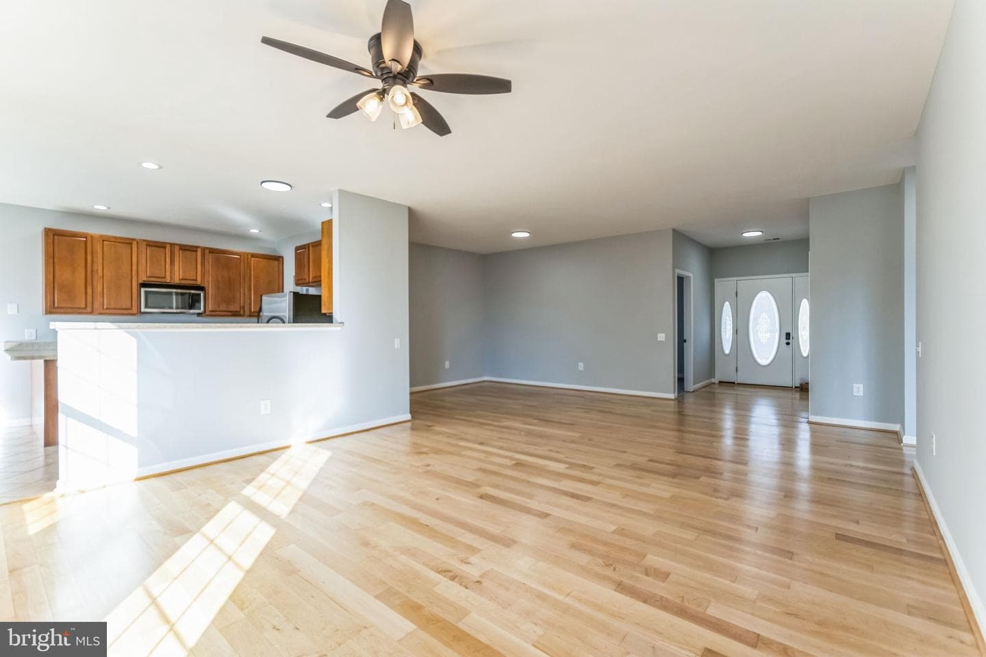 1520 Glasgow Street photo 6