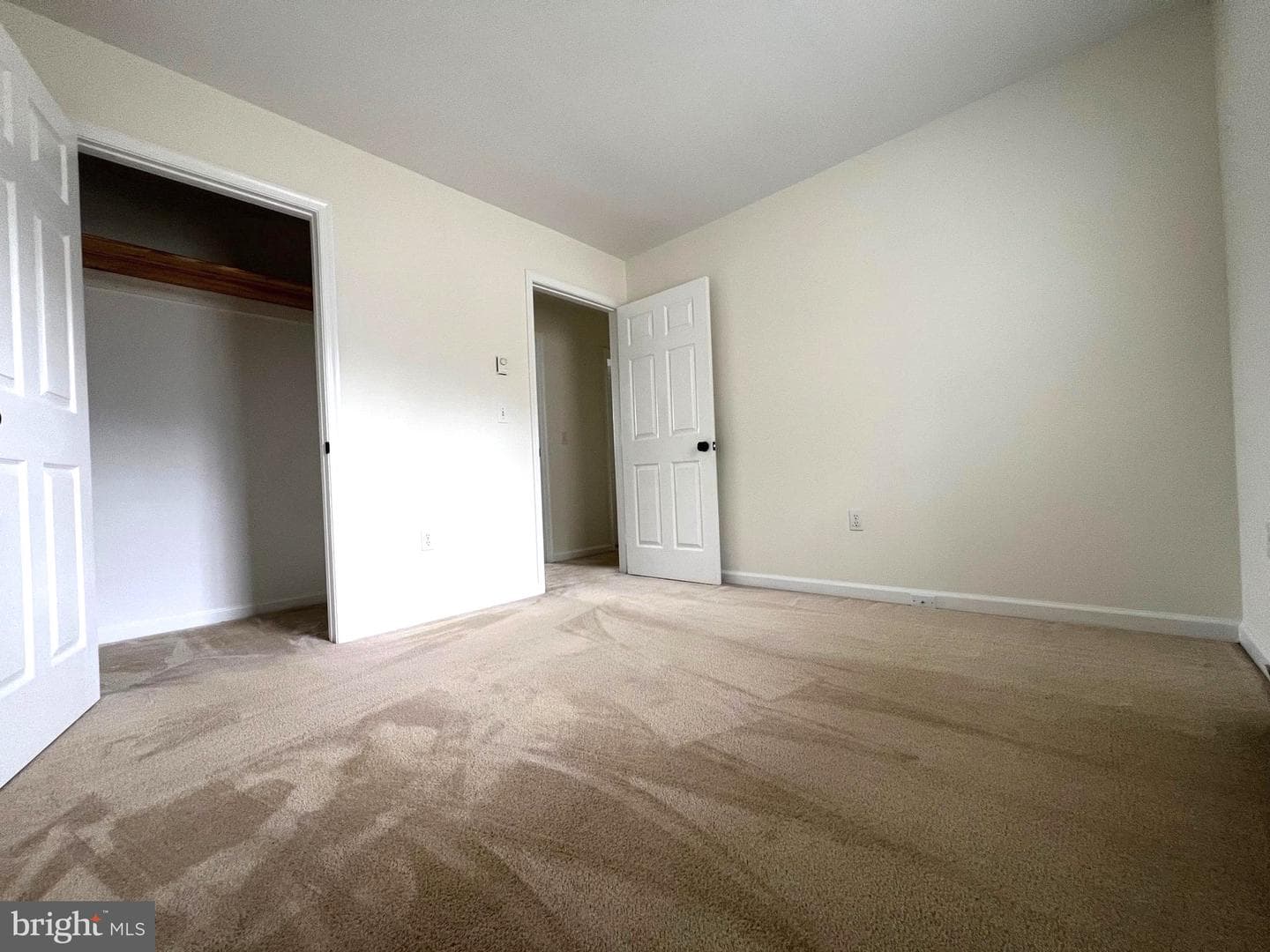709 Governors Avenue photo 15