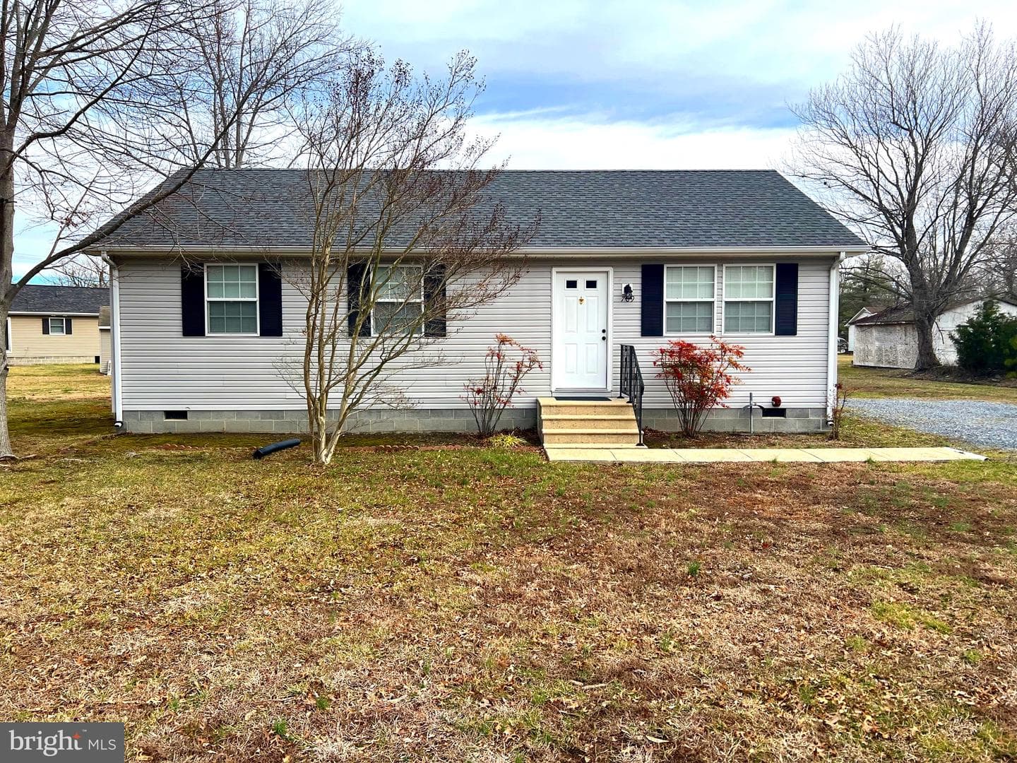 709 Governors Avenue photo 2