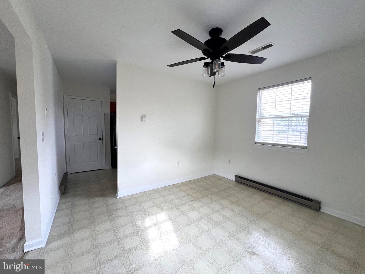 709 Governors Avenue photo 9