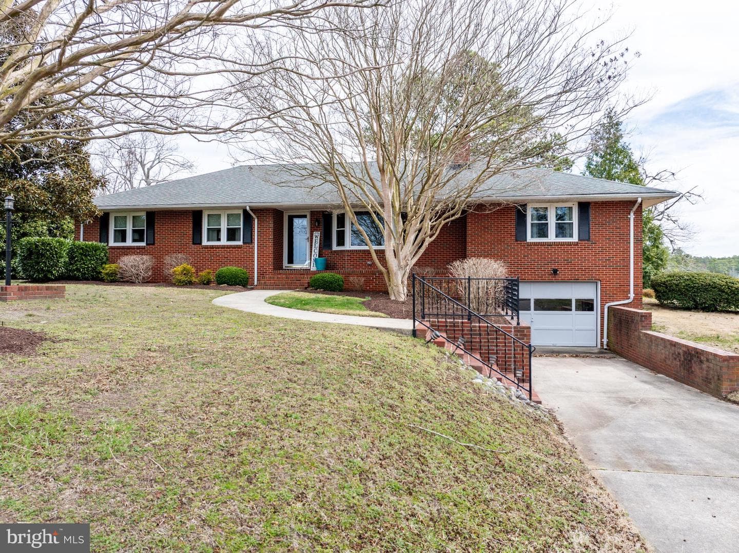 5505 Whitehall Road photo 2