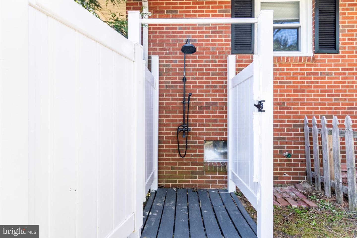 5505 Whitehall Road photo 29