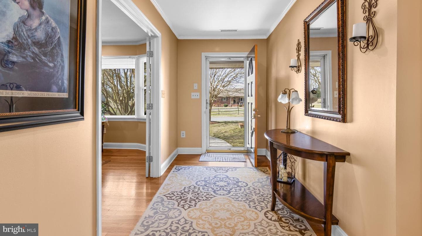 5505 Whitehall Road photo 3