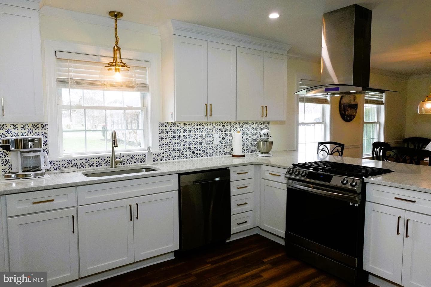 1604 Deep Point Road photo 6