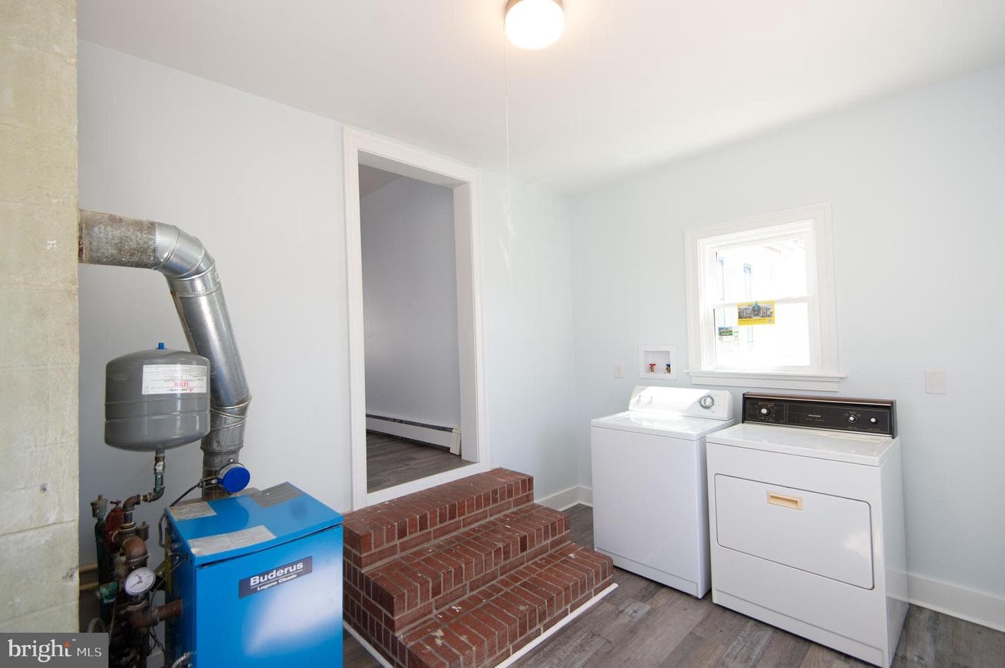 412 E Appleby Avenue photo 15