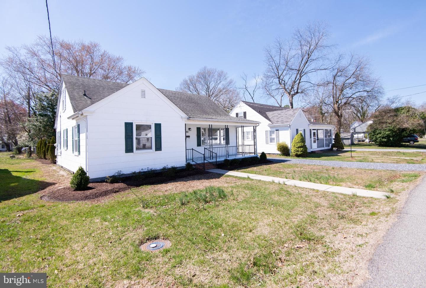 412 E Appleby Avenue photo 42