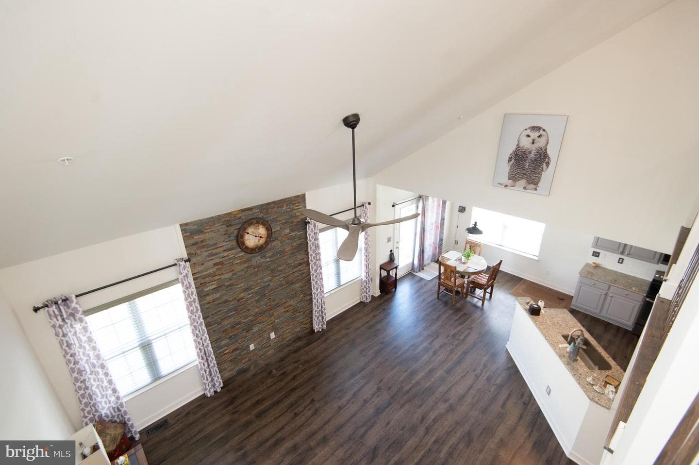 304 Regulator Drive S photo 18