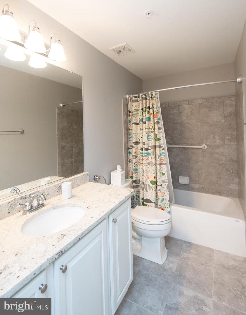 304 Regulator Drive S photo 46