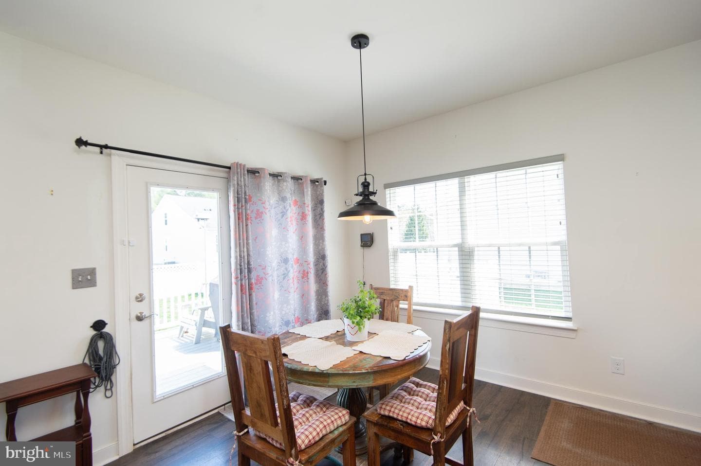 304 Regulator Drive S photo 5